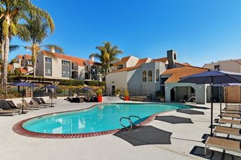 Resort Style Pool at Canyon Villa Apartment Homes